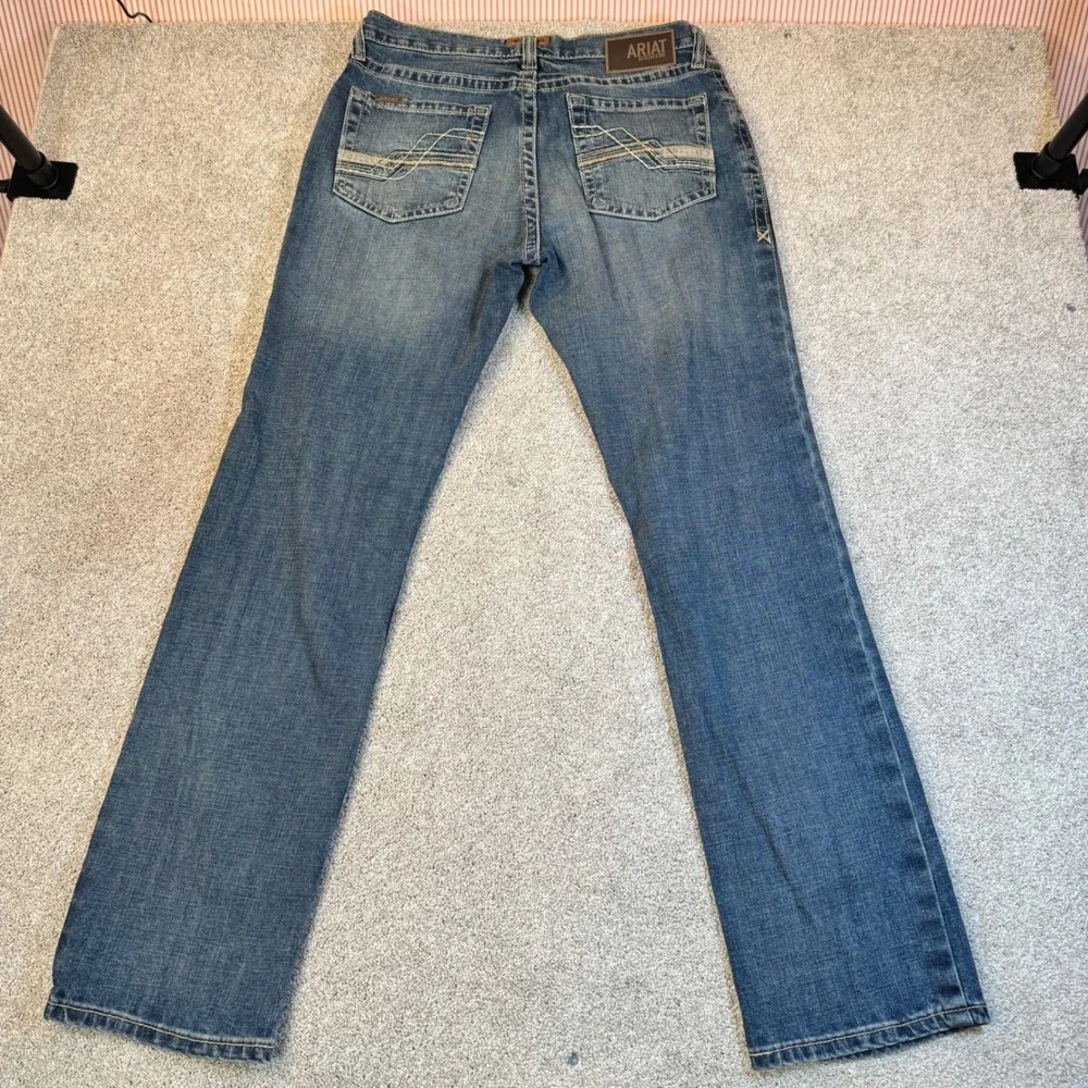 Ariat M4 Relaxed Straight Leg Jeans Mens 32x34 Medium Wash Denim Western Blue